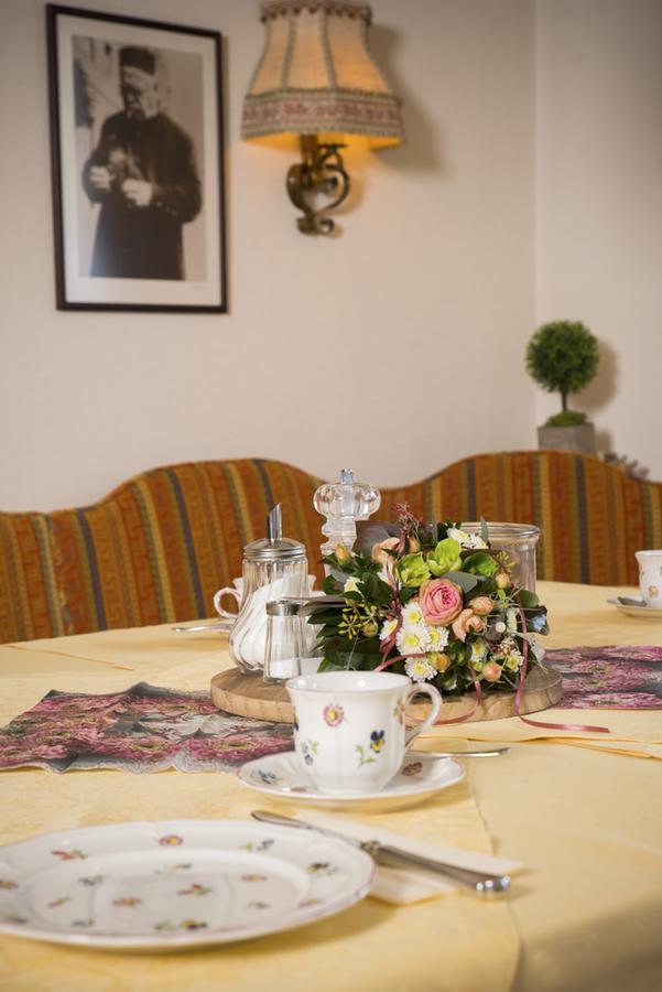 Kurhotel Azalee Bad Wörishofen Buitenkant foto
